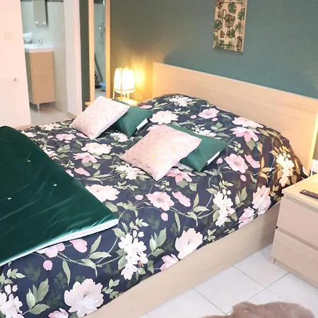 Le Jardin Des Roses Hotel