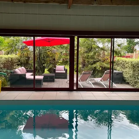 Le Jardin Des Roses Hotel *